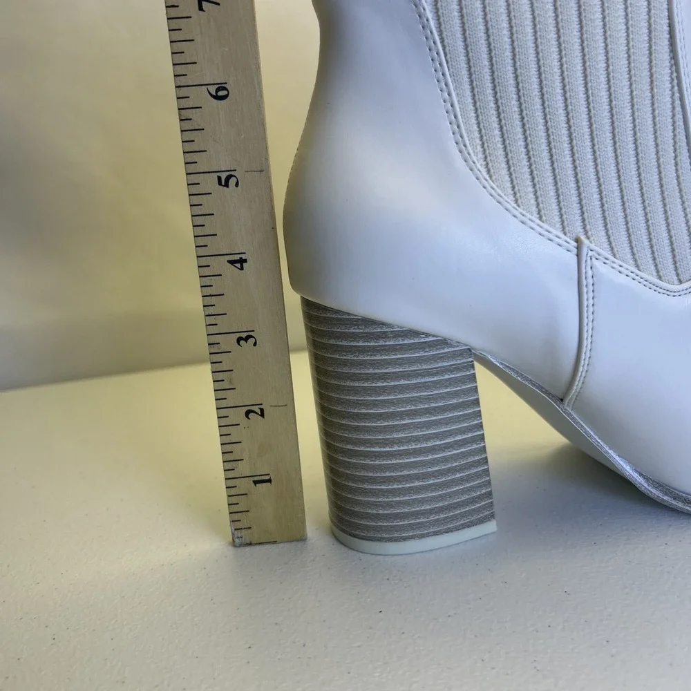 Coutgo Womens Sock Ankle Boots Size 9.5 White Pointed Toe Chunky Block Heel‎ NIB